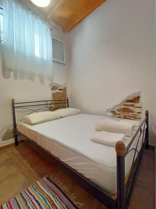 Villa Στη Μεσσάδα... Sti Messada... Ioulis Exterior foto